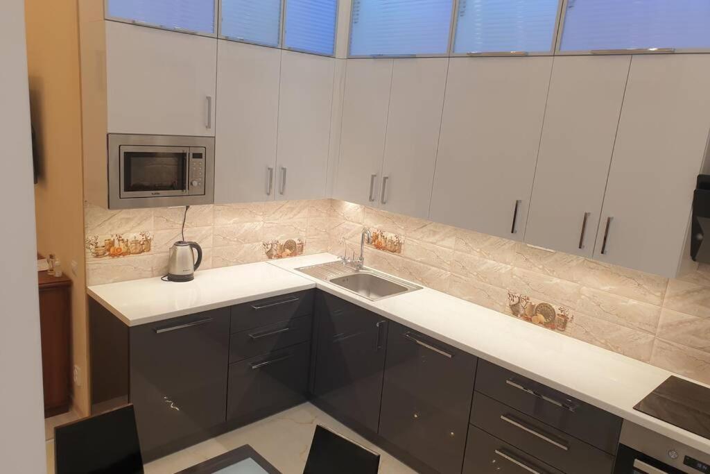 Comfortable Luxury Apartment With 3 Rooms. Center Heart Of Kiev Exterior foto