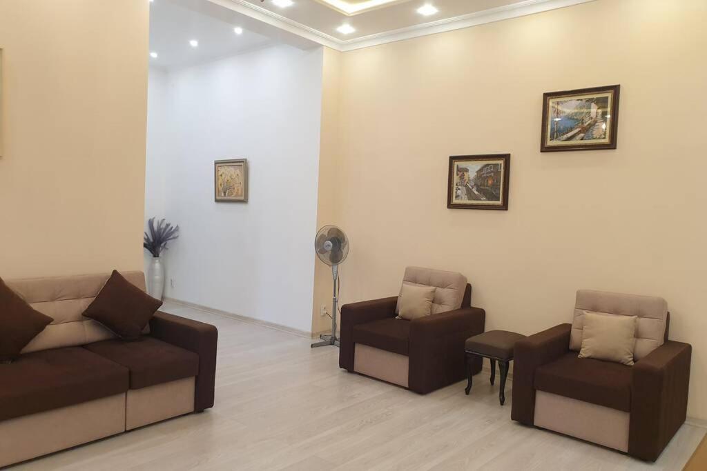 Comfortable Luxury Apartment With 3 Rooms. Center Heart Of Kiev Exterior foto