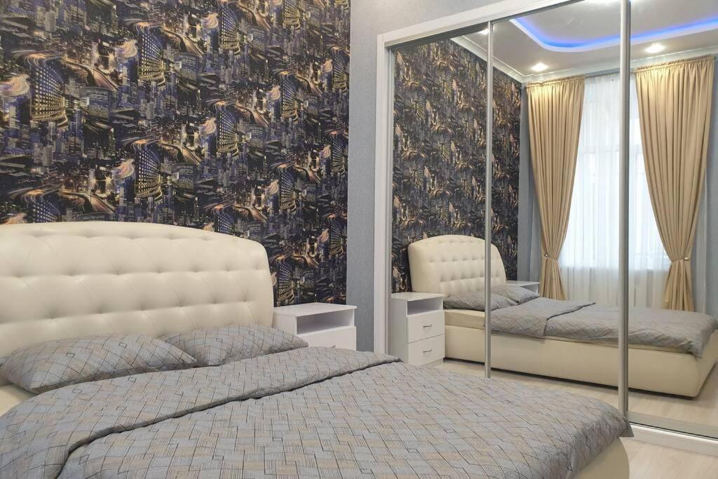 Comfortable Luxury Apartment With 3 Rooms. Center Heart Of Kiev Exterior foto